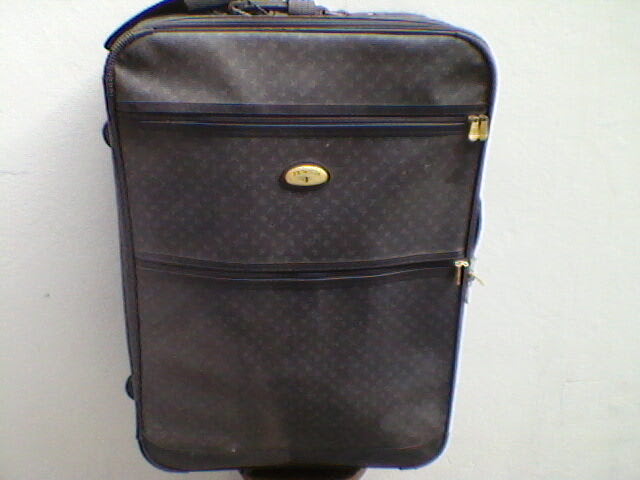 Londrina-malas e bolsas  diversas – usadas 43-98452-9185