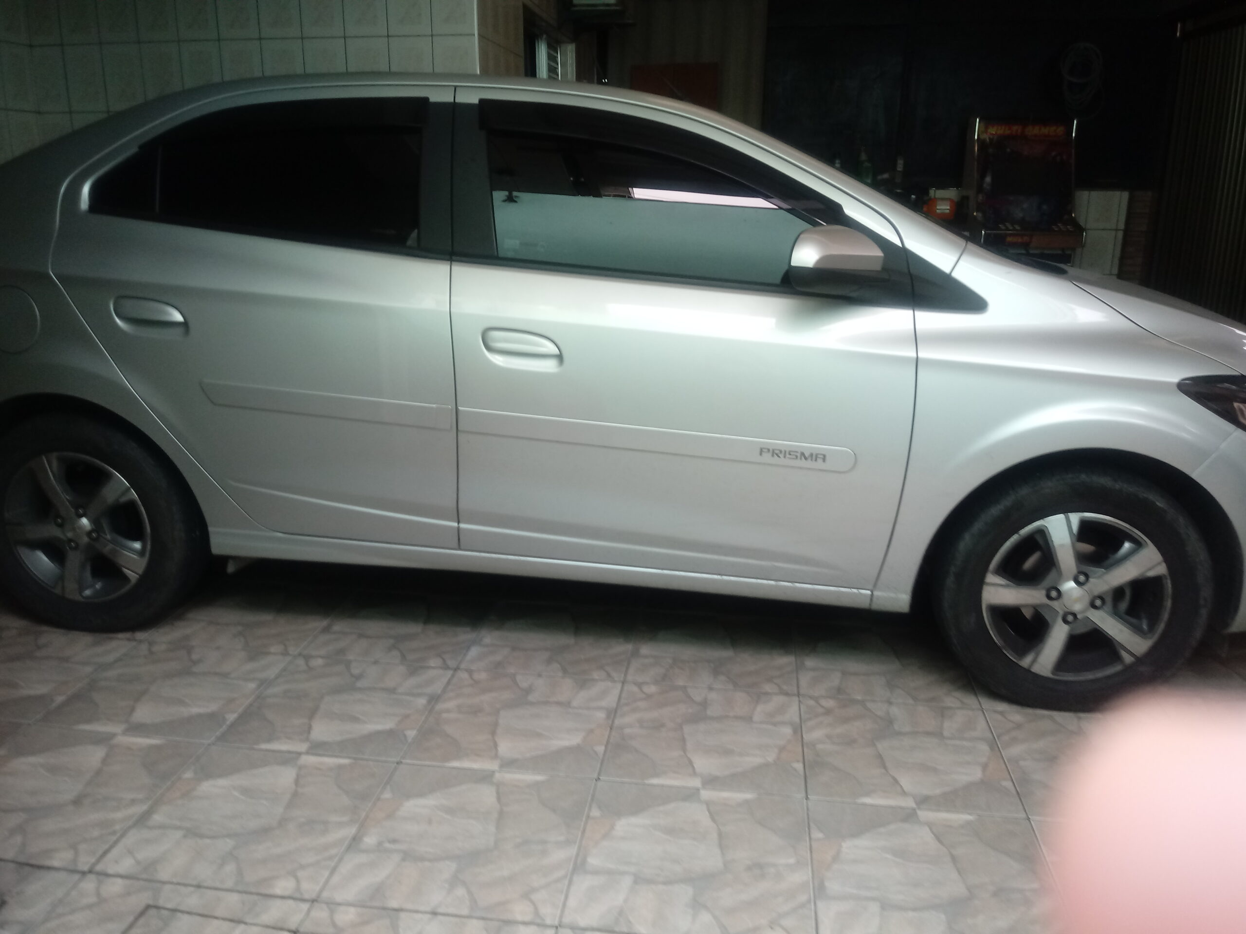 Prisma LTZ Automático Prata 2018