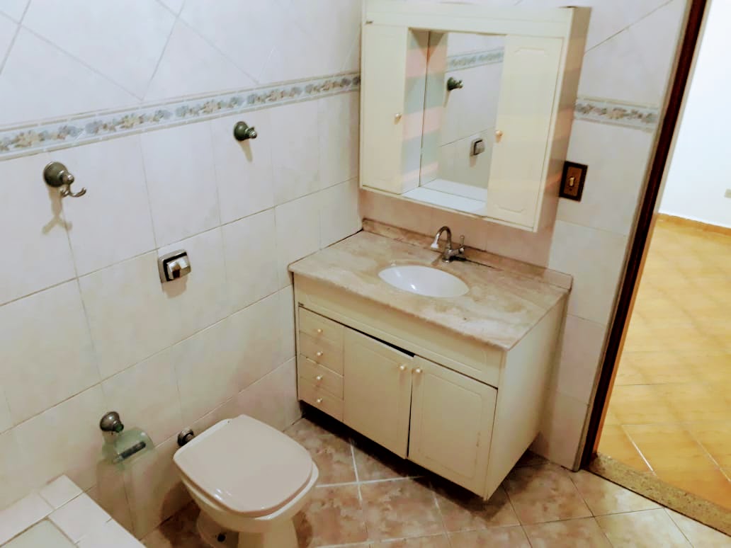 Pensão em São Paulo bairro da Saúde com vagas compartilhadas para rapazes