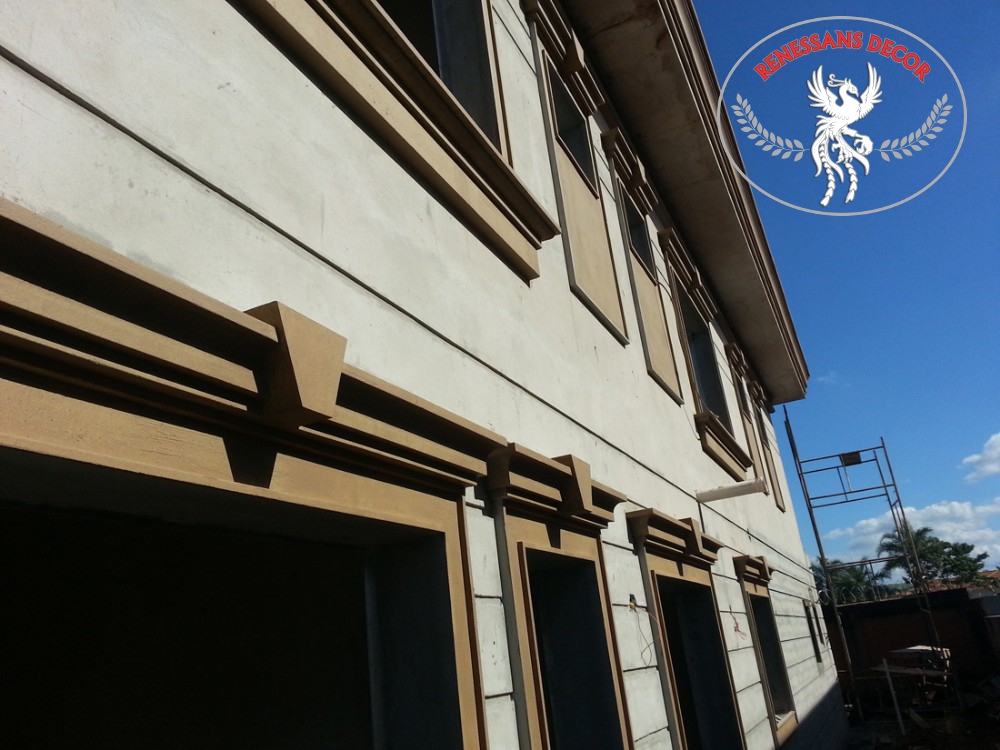 Guarnicao de janelas e portas em isopor para area externa