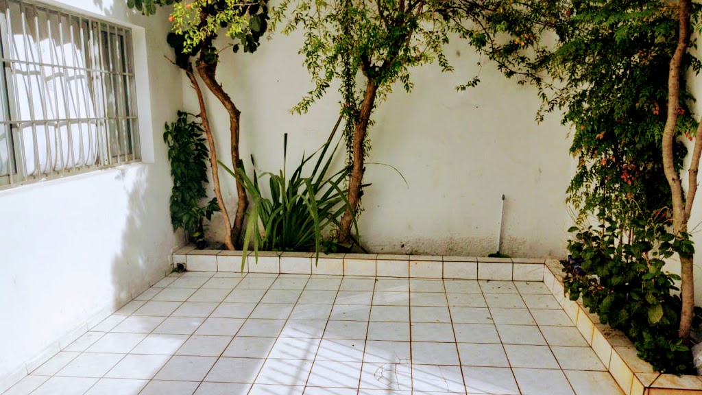 Quartos Compartilhados para rapazes proximo ao metro saúde  em SP