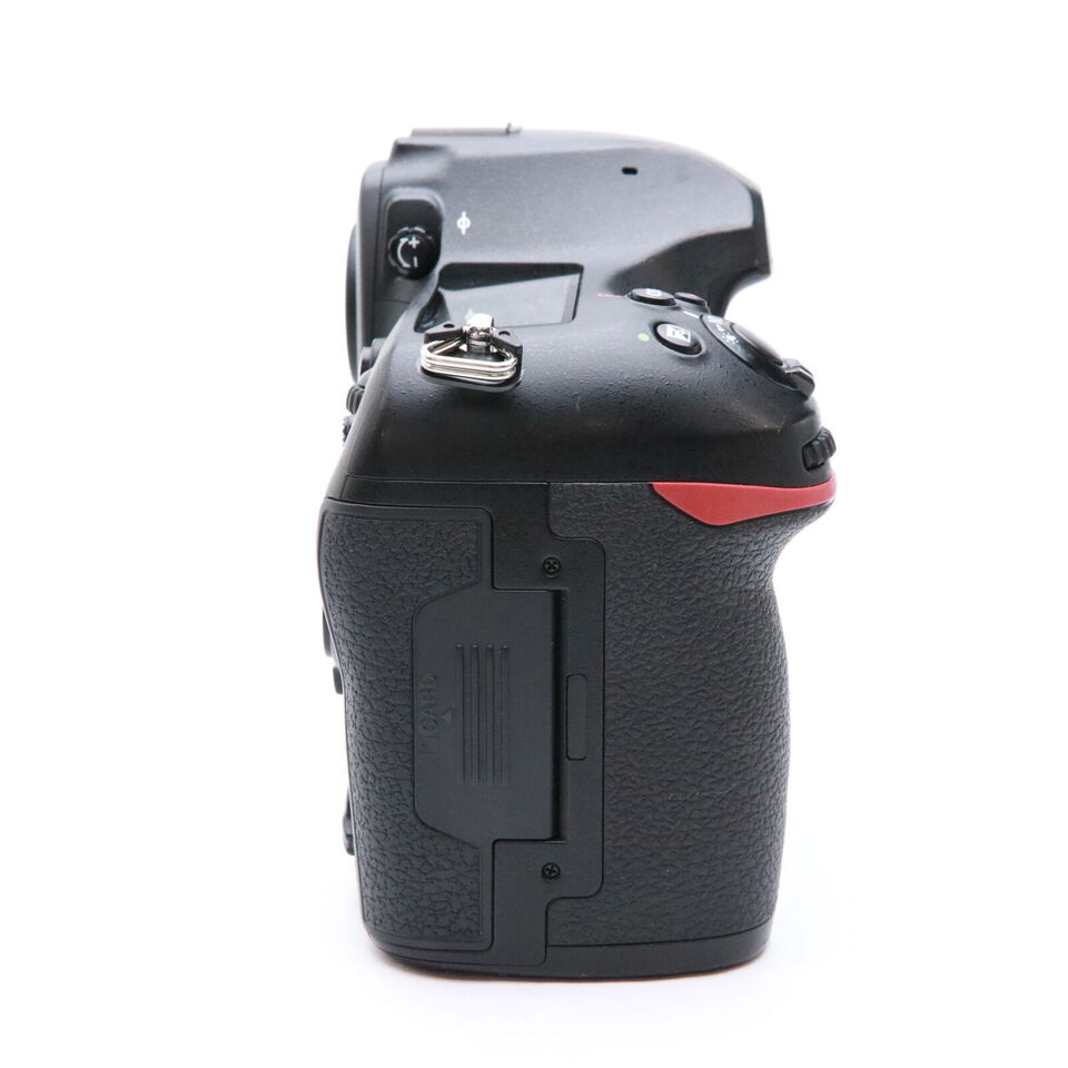 Canon EOS 5D Mark III, IV / Nikon D7500, D5600, D850