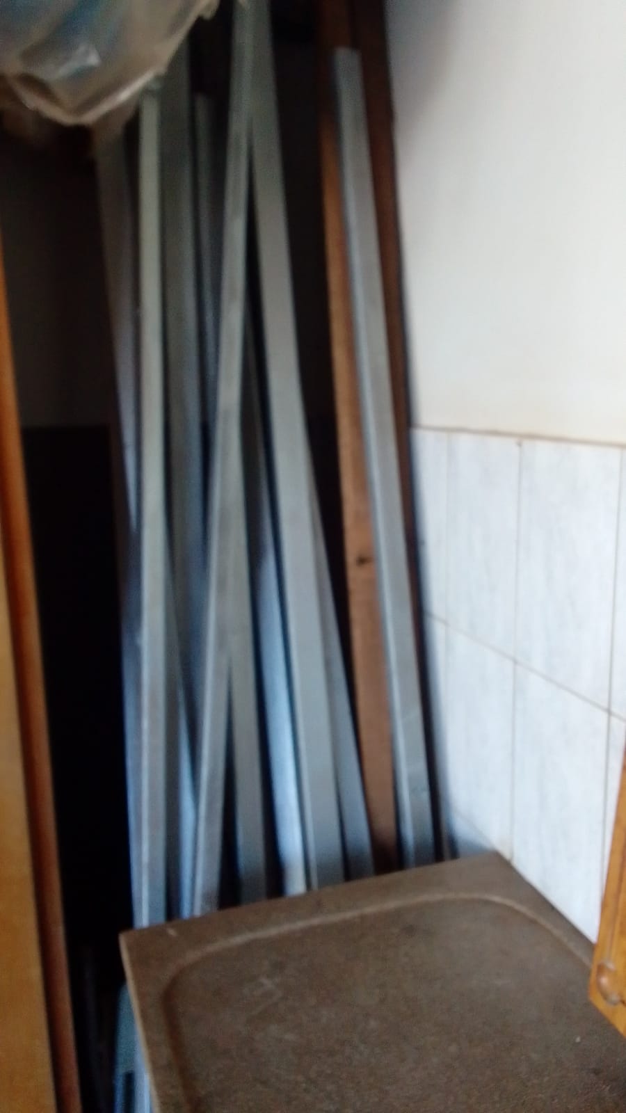 Suporte em metalon usados – 01 par – particular londrina