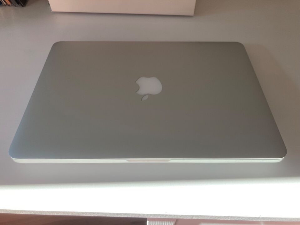Apple MacBook Pro 13 128 GB SSD Intel i5 Dual Core 2 70 GHz 8 GB